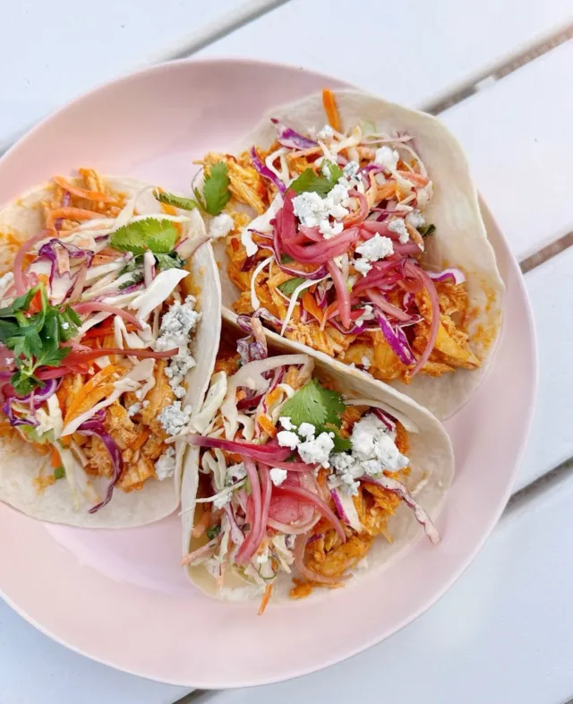 It’s dinnertime 😋 
What’s on your table?

Make the commitment to fuel yourself & your family with delicious nutrition hand-delivered straight to your door. 

Head to www.clandestinekitchen.com (link in bio ⬆️) and place your order for delivery next week. 
New clients save $20 on your first order with code NEWCK at checkout. 

We now deliver to Carver, Wareham, and West Bridgewater!