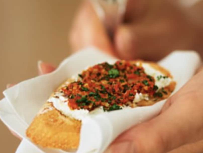 red pepper pesto crostini
