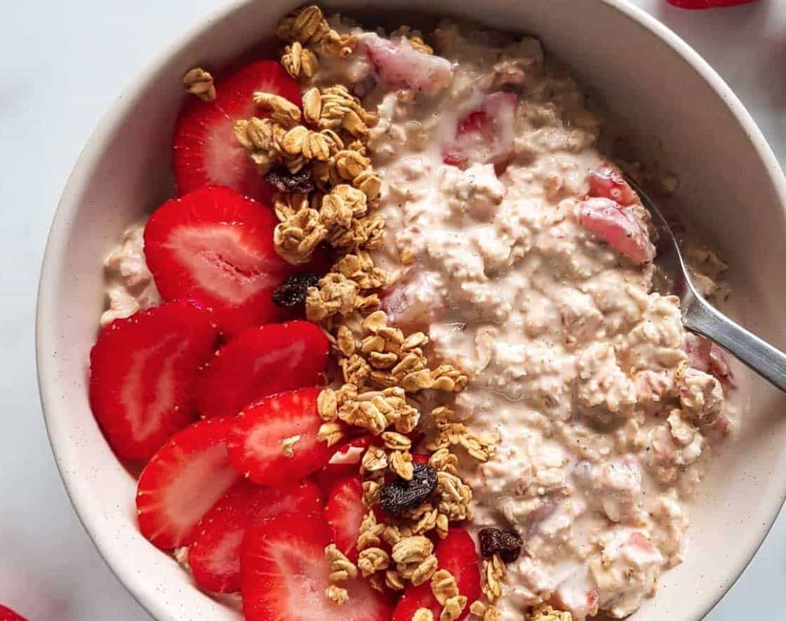 strawberry oats